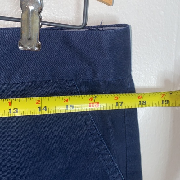 🍂Classic Navy blue Tommy Hilfiger shorts! - Picture 6 of 7